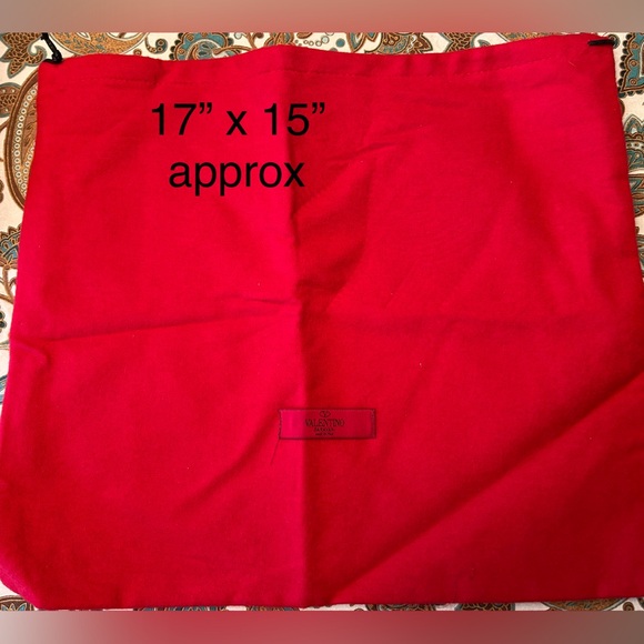 Valentino Garavani Dust Bag and Shoe Box - Picture 5 of 9